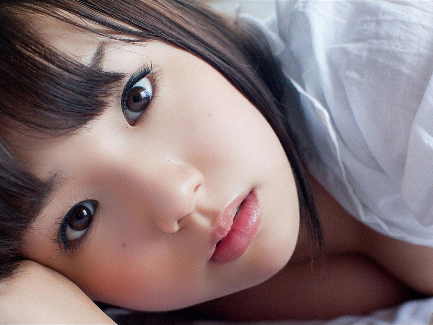 Cute japanese girl breathplay