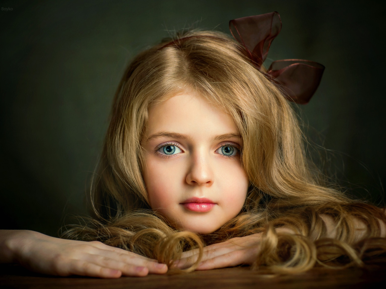 Download wallpaper eyes, face, hair, girl, bow, section miscellanea in reso...