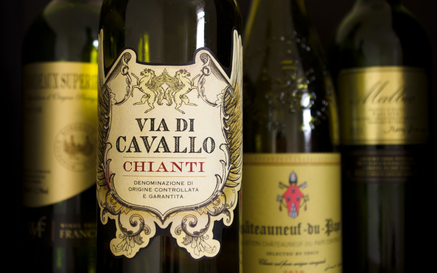 chianti-chateauneuf-du-pape-red-wine-masterpieces-bottled-po.jpg