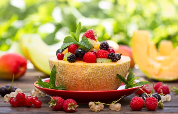 Picture berries, raspberry, strawberry, fruit, currants, melon, salad, dessert, fruit salad