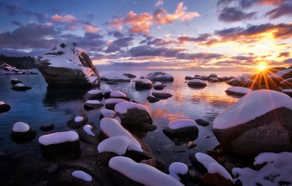 Picture winter, the sun, rays, light, snow, nature, stones, USA, lake Tahoe