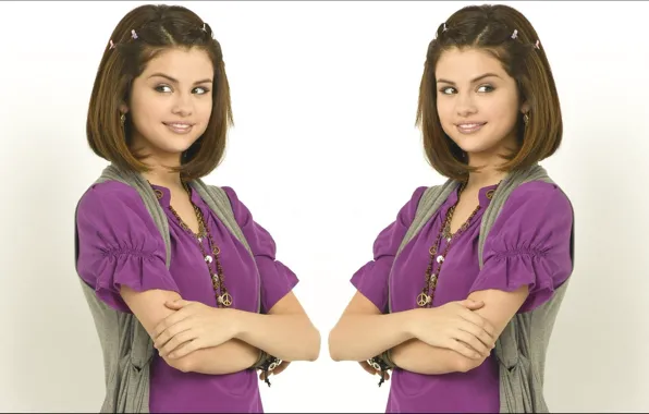 Picture oops, two, doll, Selena Gomez