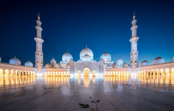 Picture architecture, Abu Dhabi, Al Maqtaa, Religious Symmetry