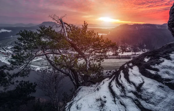 Picture sunset, river, tree, mountain