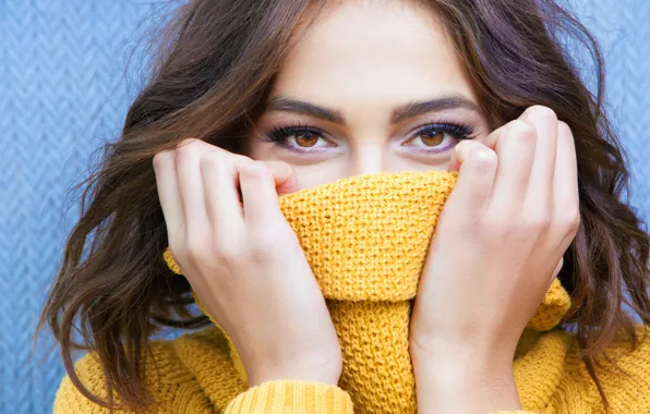 Picture yellow, eyes, sweater