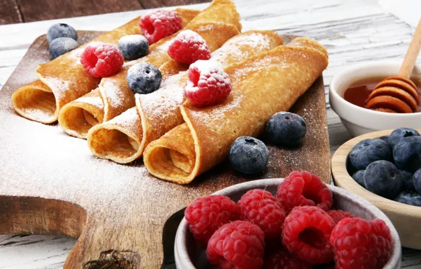 Picture berries, Breakfast, pancakes, powdered sugar