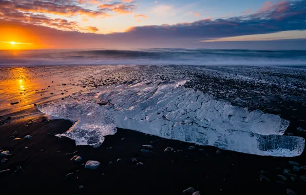 Picture sea, sunset, ice