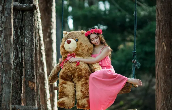 Picture girl, swing, bear