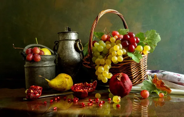 Picture basket, grapes, pear, garnet