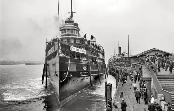 Picture retro, ship, pier, steamer, USA