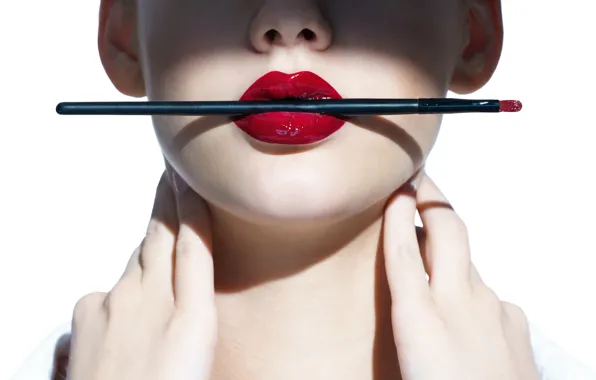 Picture model, lips, pencil