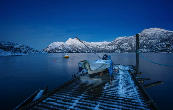 Picture winter, sea, snow, mountains, boat, Bay, pier, Norway, boat, Bay, twilight, The Lofoten Islands, Lofoten