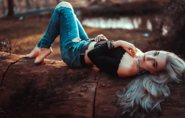 Picture pose, model, hair, jeans, log, Loba, Andreas-Joachim Lins