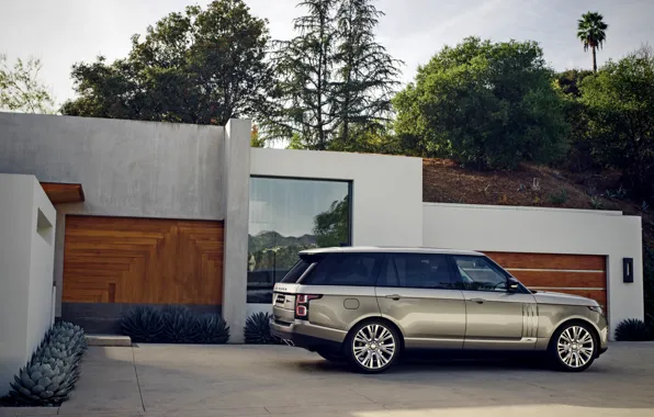 Picture the sky, trees, grey, the building, plants, hill, Parking, Land Rover, Range Rover SV Autobiography