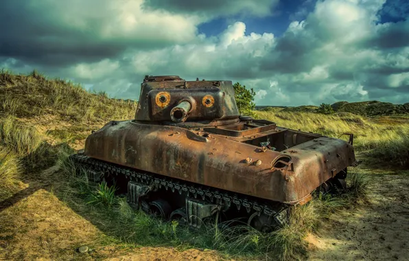 Picture dunes, tank, abandoned, Normandy