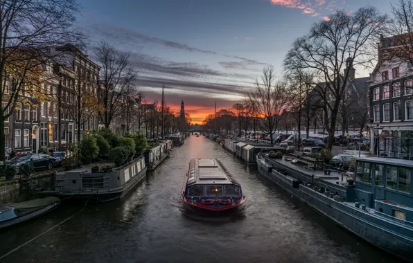 Picture machine, the city, home, the evening, morning, boat, channel, Netherlands