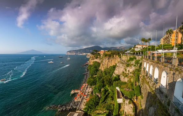 Picture sea, mountains, clouds, palm trees, rocks, coast, home, yachts, horizon, Italy, panorama, boats, Sorrento