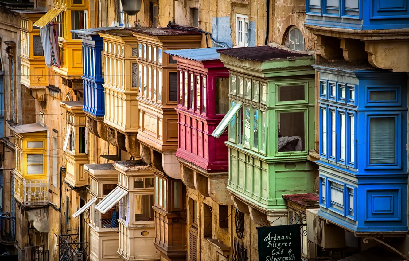 Photo wallpaper Malta, Valletta, Traditional colourful balconies
