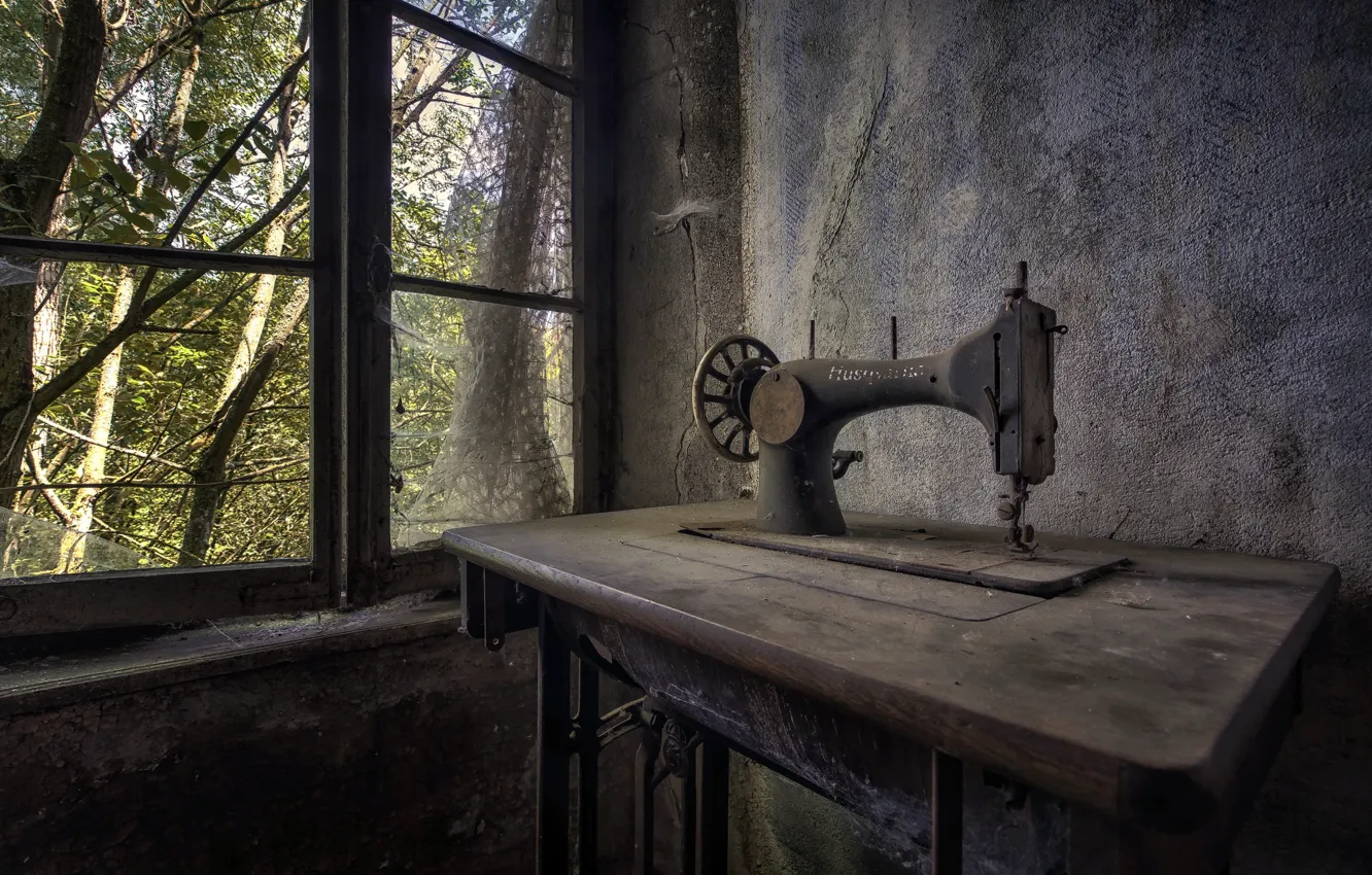 Wallpaper room, window, sewing machine images for desktop, section интерьер  - download