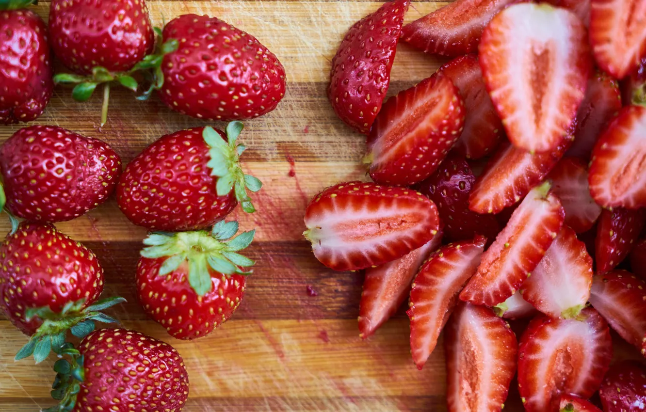 Photo wallpaper berries, strawberry, slices