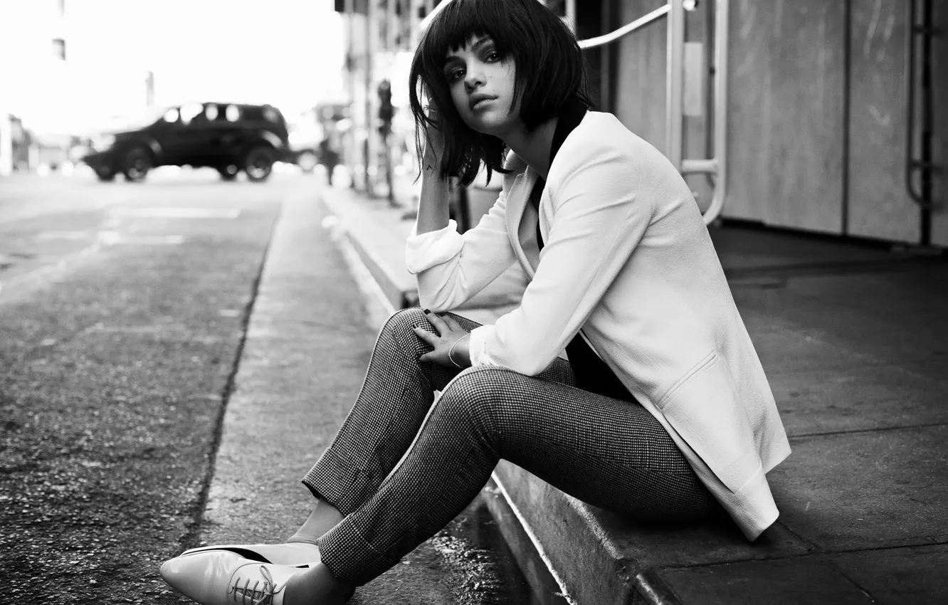 Photo wallpaper street, black and white, singer, sitting, celebrity, Selena Gomez