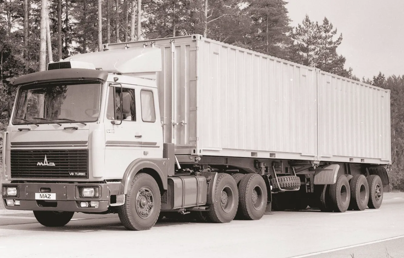 Photo wallpaper truck, tractor, triaxial, MAZ, MAZ-6422