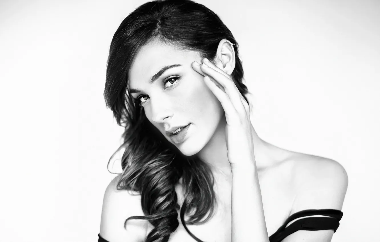 Wallpaper look, girl, face, model, black and white, Gal Gadot, Gal Gadot  images for desktop, section девушки - download