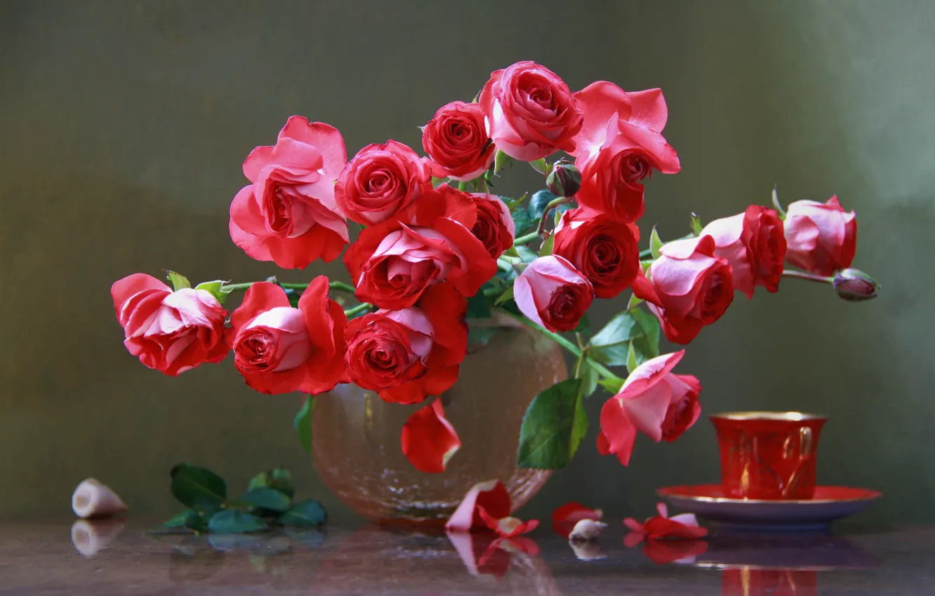 Photo wallpaper flowers, roses, petals, Cup, vase, shell, Natalya Kudryavtseva
