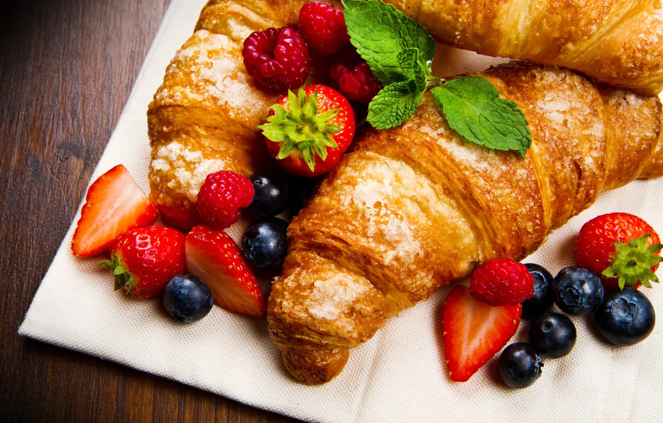 Photo wallpaper berries, blueberries, strawberry, cakes, croissant, growing