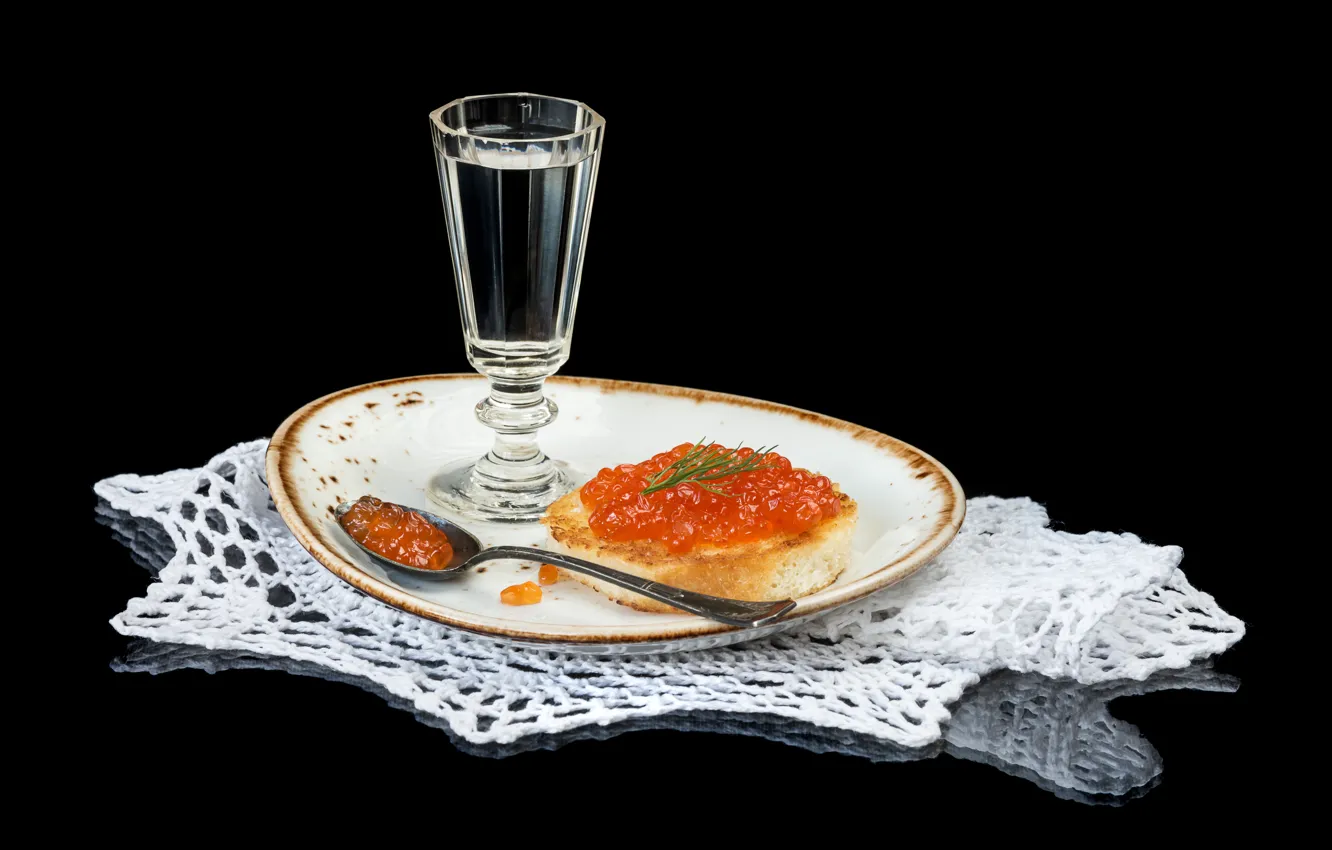Photo wallpaper plate, bread, spoon, black background, vodka, sandwich, caviar, glass, napkin, red caviar