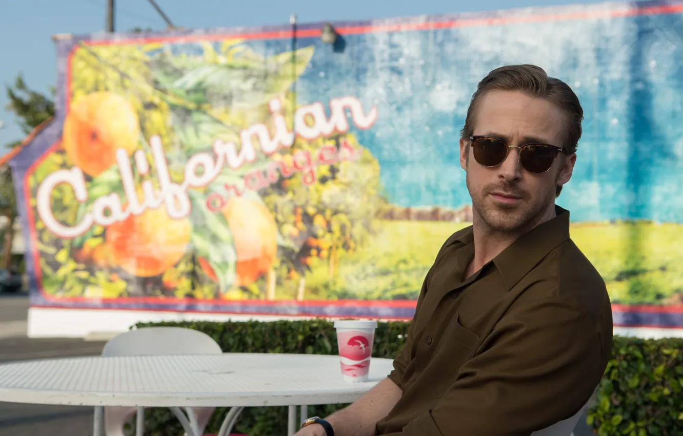 Wallpaper Frame Glasses Shirt Cup Romance Table Ryan Gosling Ryan Gosling The Musical La La Land The The Land Images For Desktop Section Filmy Download